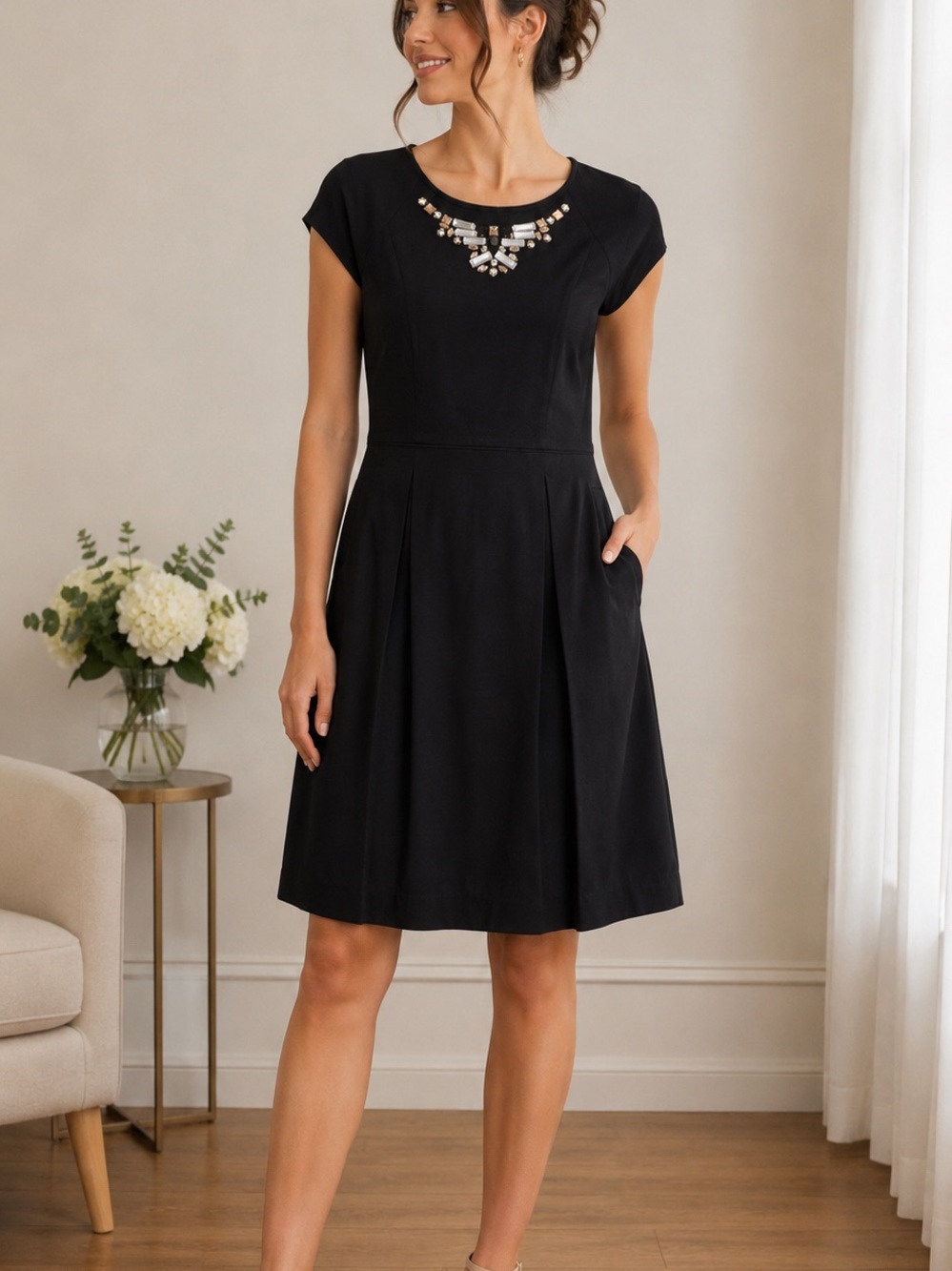 BANANA REPUBLIC PLEATED STYLE DRESS